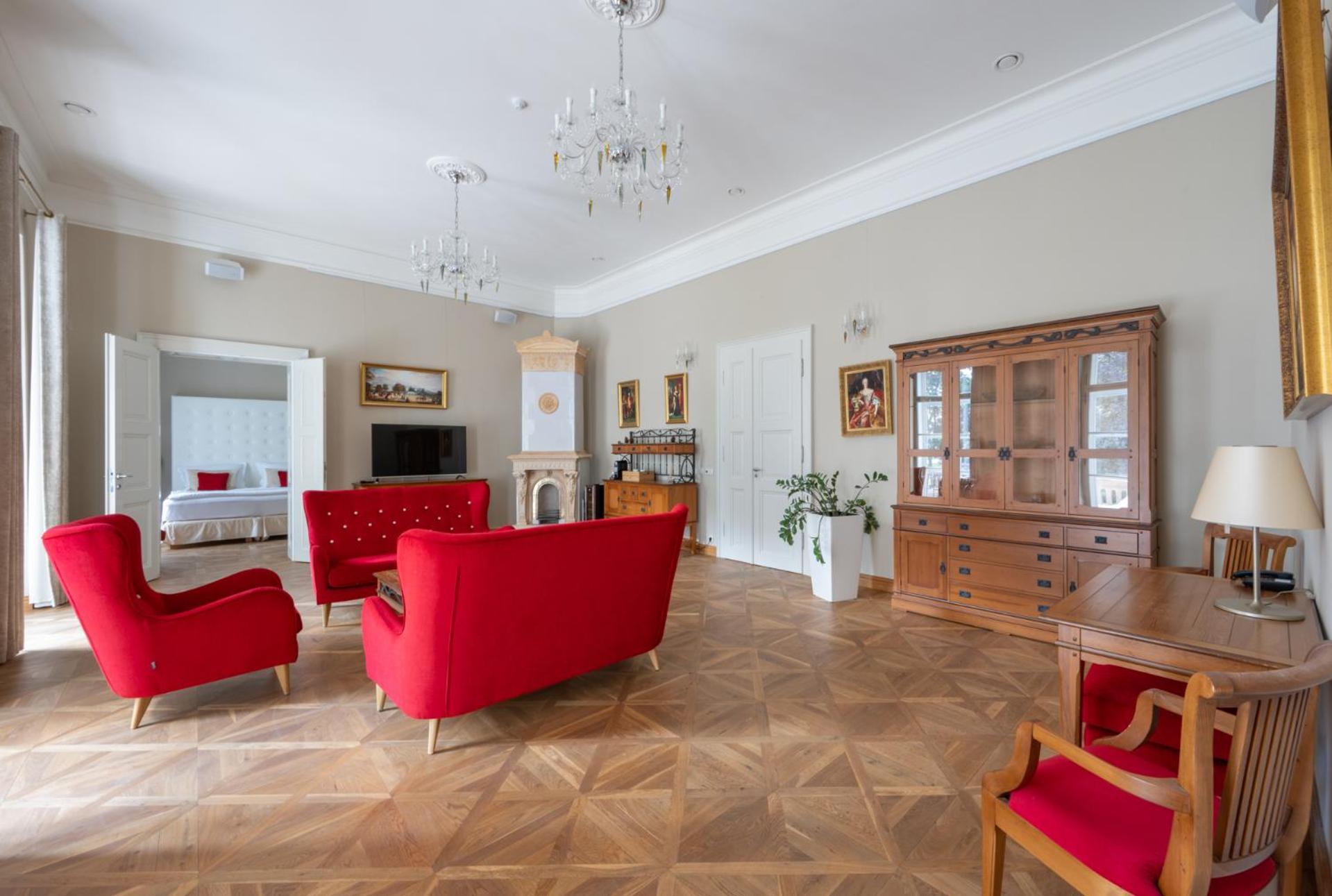 Zamek Ratmerice - Hotel & Resort מראה חיצוני תמונה