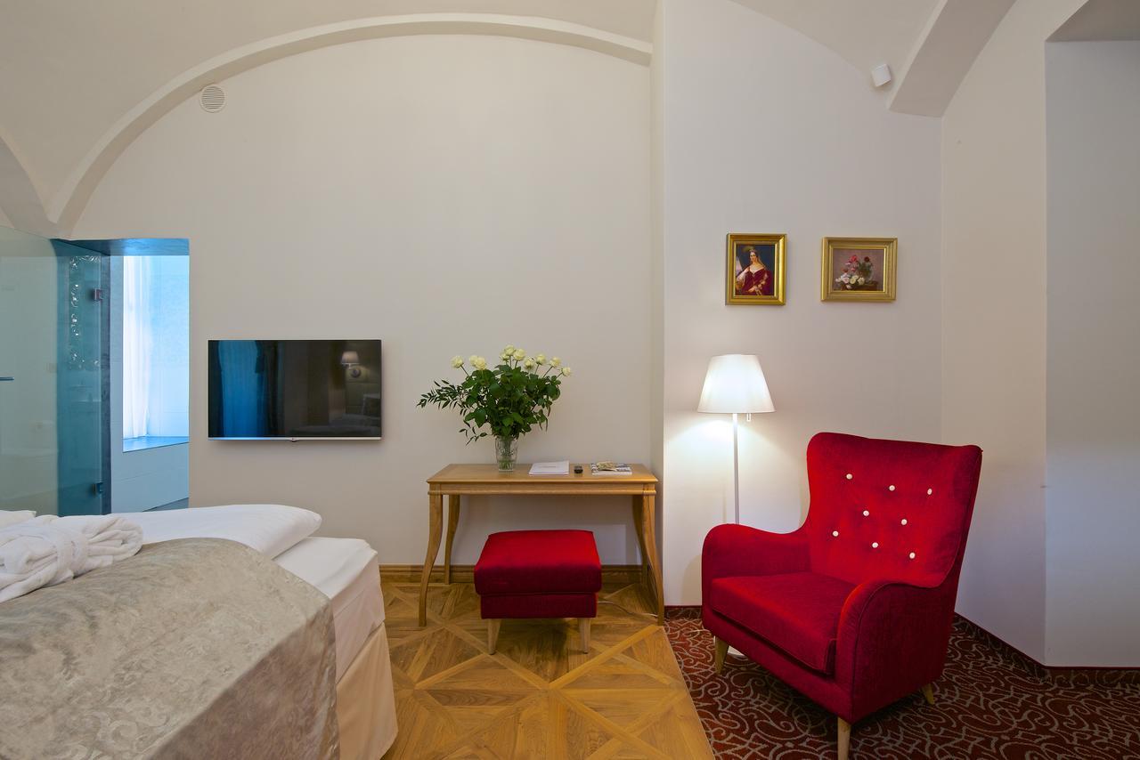 Zamek Ratmerice - Hotel & Resort מראה חיצוני תמונה