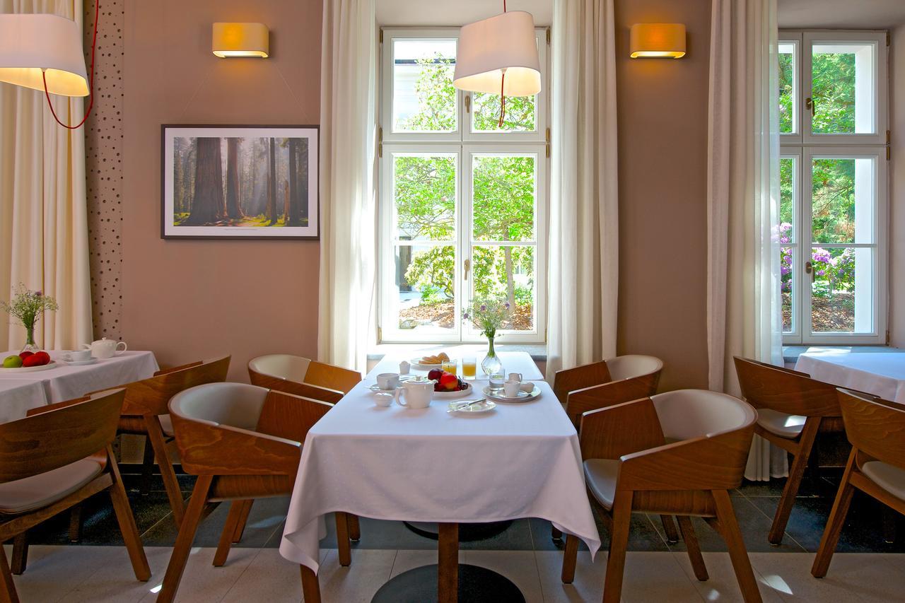 Zamek Ratmerice - Hotel & Resort מראה חיצוני תמונה